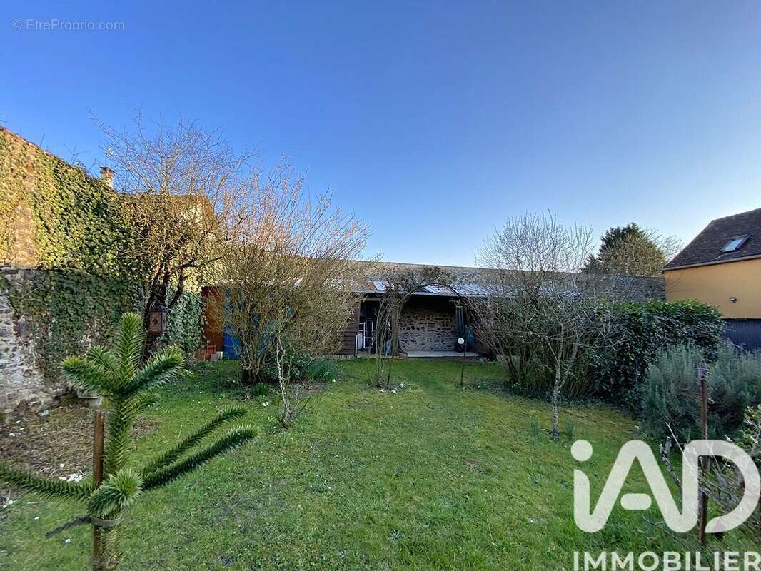 Photo 9 - Maison à SAINT-SAUVEUR-EN-PUISAYE