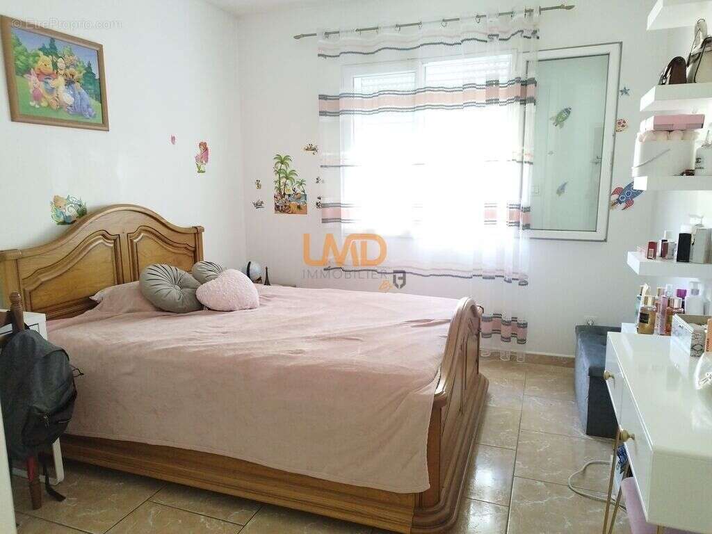 Maison à LA CALMETTE