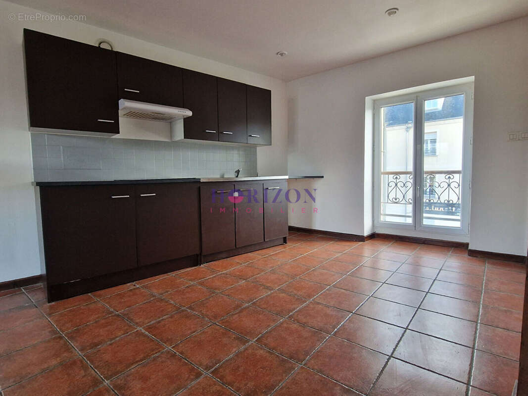 Appartement à LA CHAPELLE-EN-SERVAL