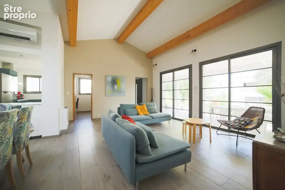 Maison 5 pièces 106 m² à vendre à La Ciotat (13600) - photo 2