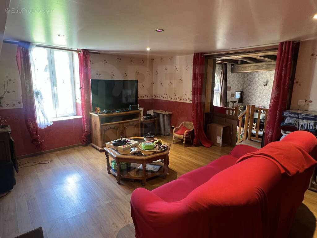 Maison à SAINT-MAURICE-THIZOUAILLE