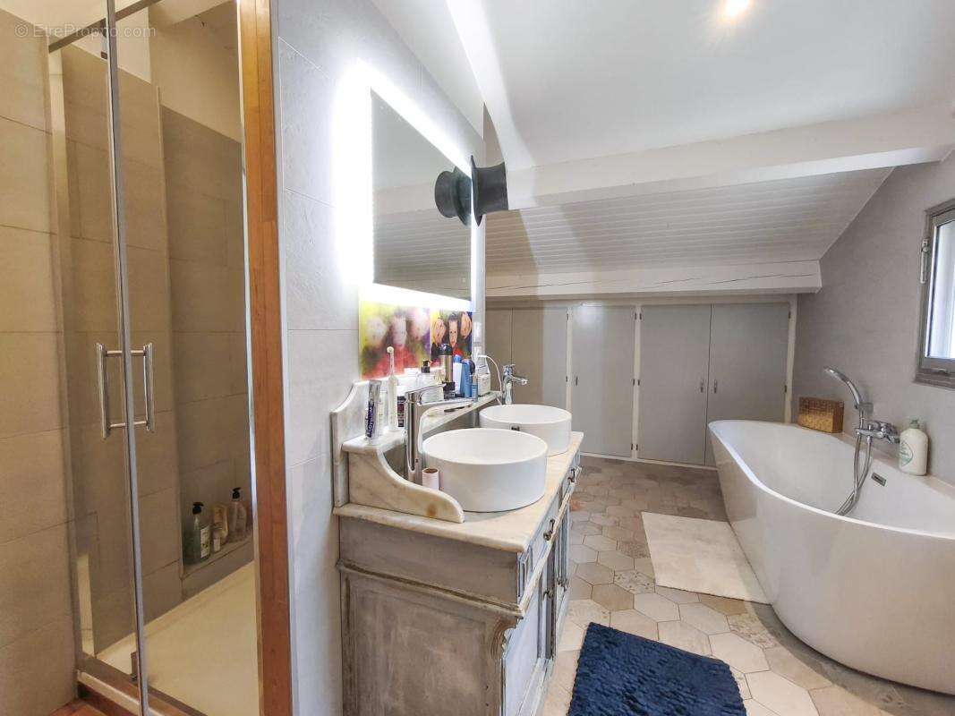 Maison à SAINT-JEAN-DE-VEDAS