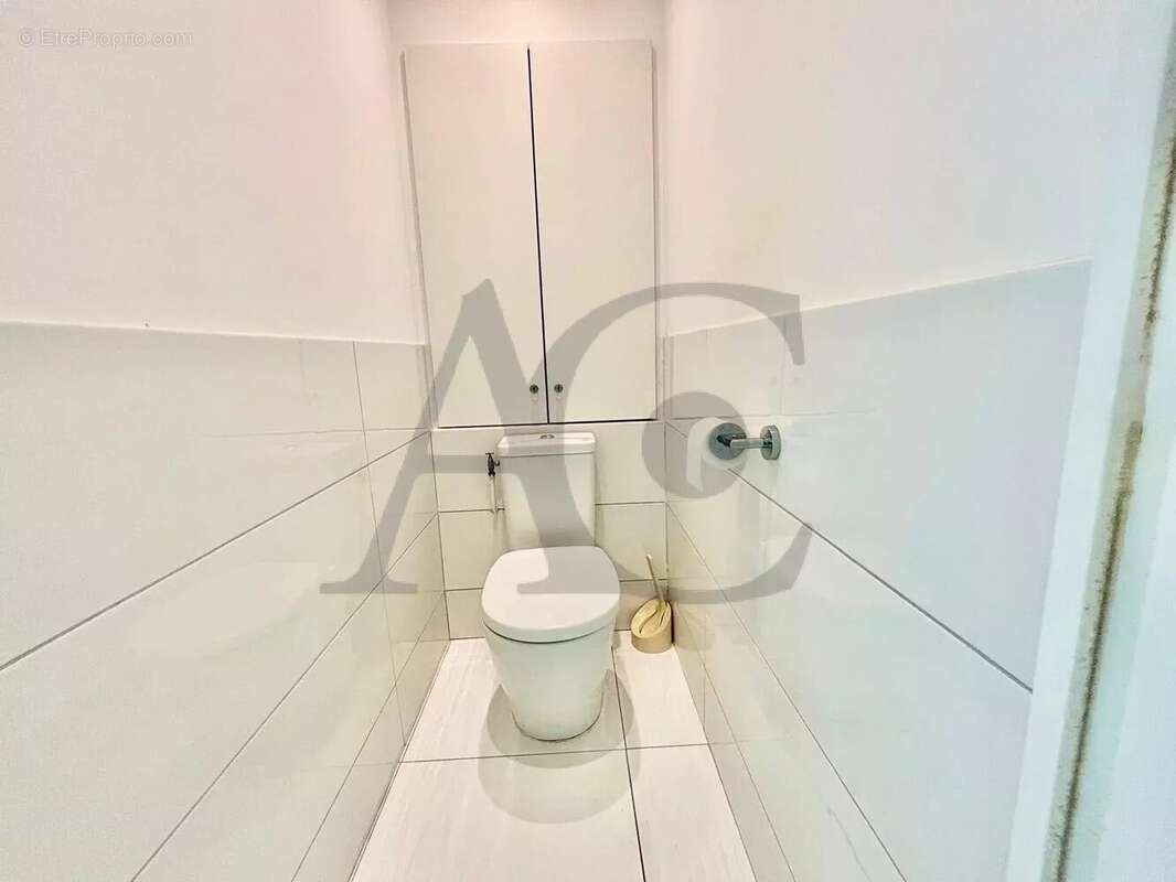 Appartement à VILLENEUVE-LOUBET