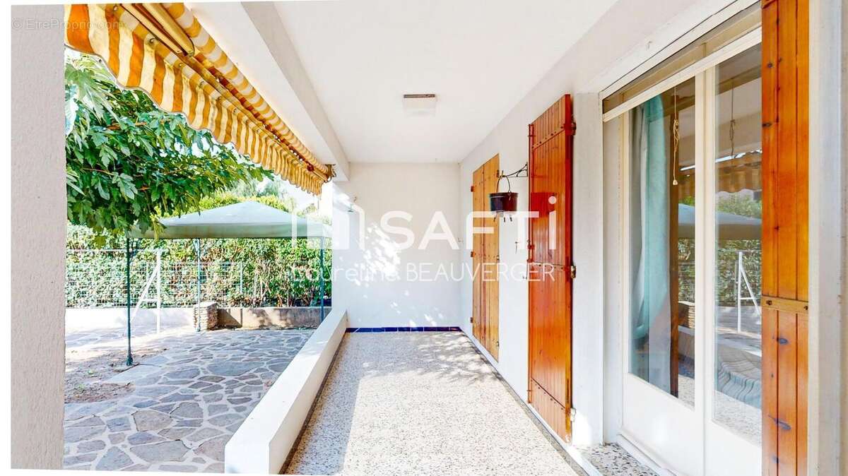 Photo 2 - Maison à HYERES