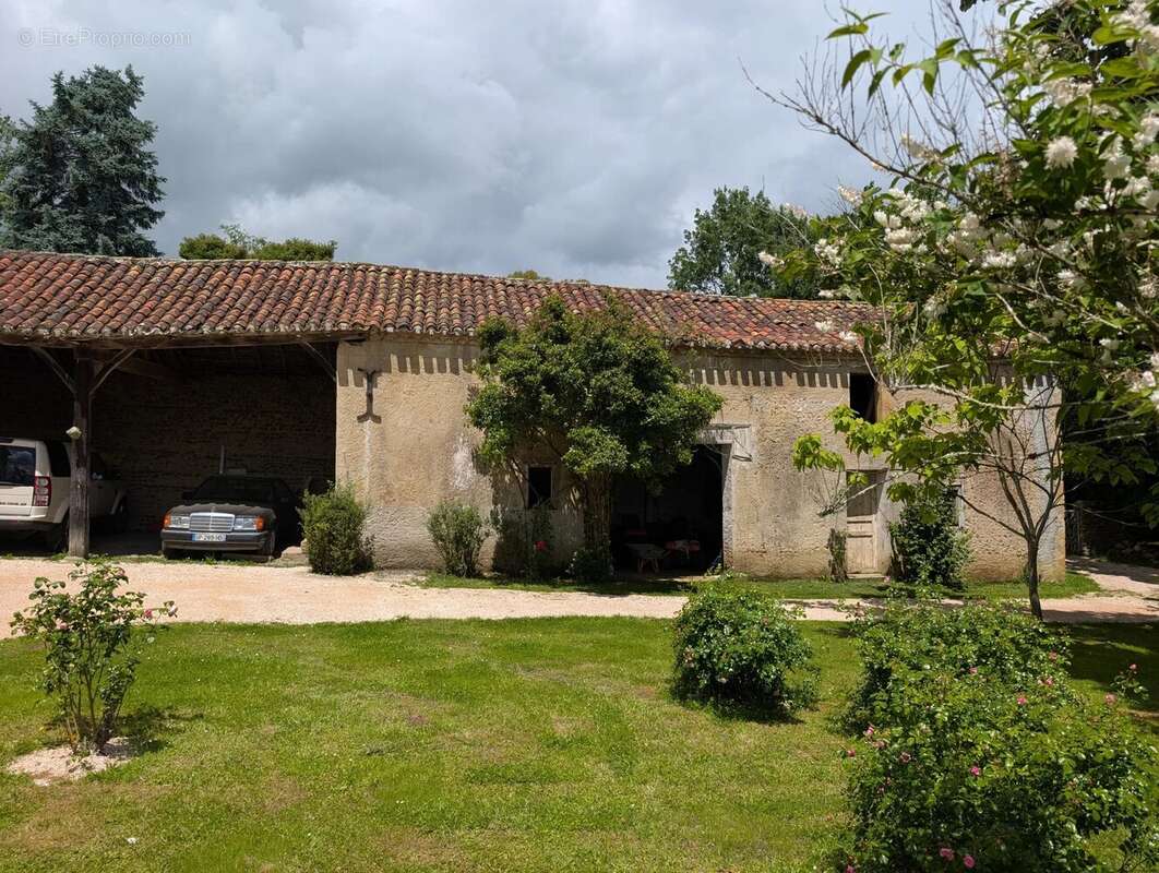Maison à MADIRAN