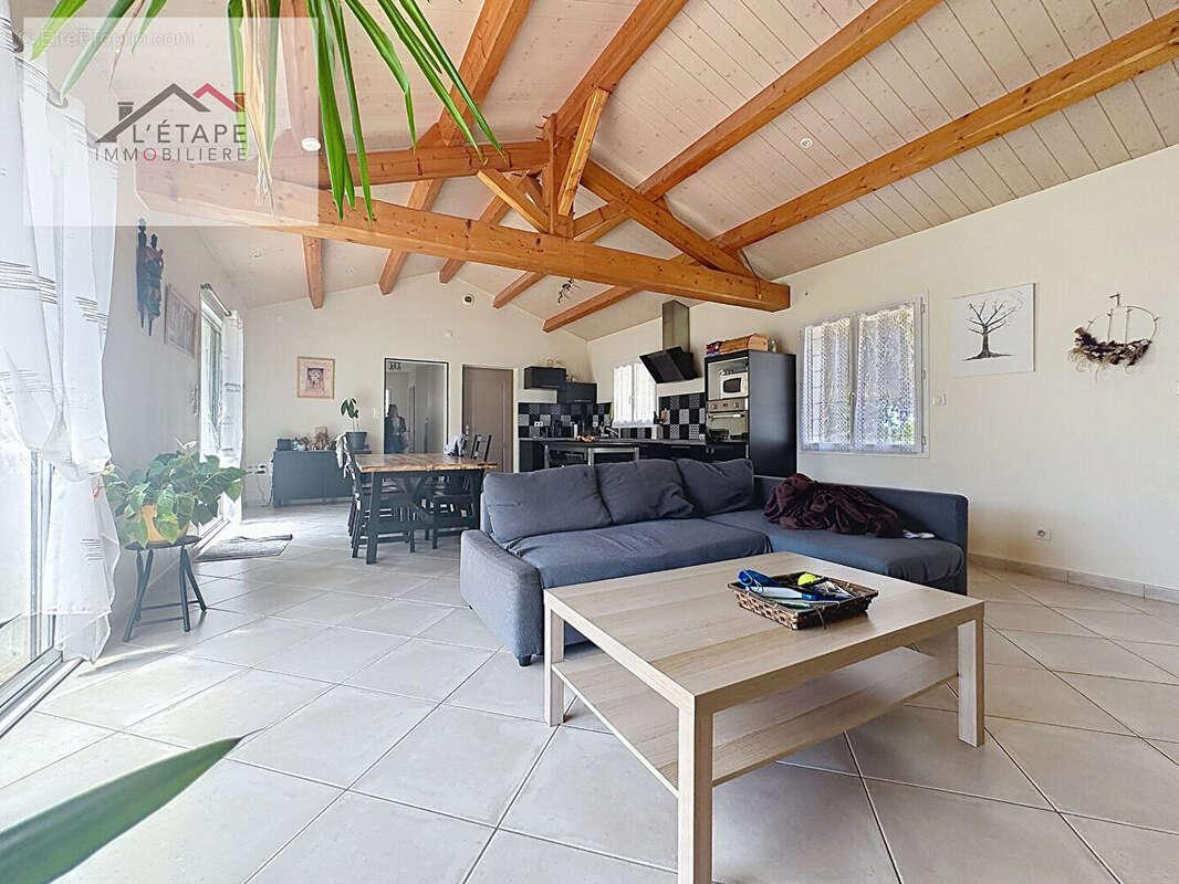 Maison 4 chambres+ bureau Saint Julien Des Landes - photo 2