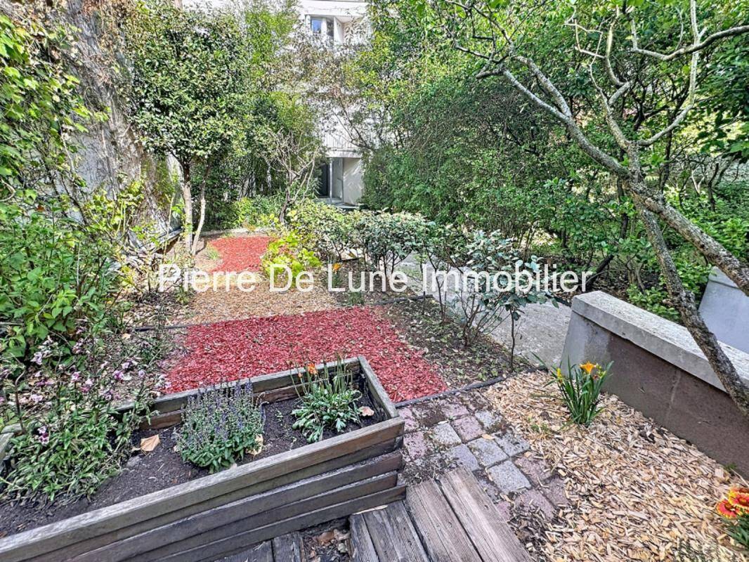 Appartement à PARIS-19E