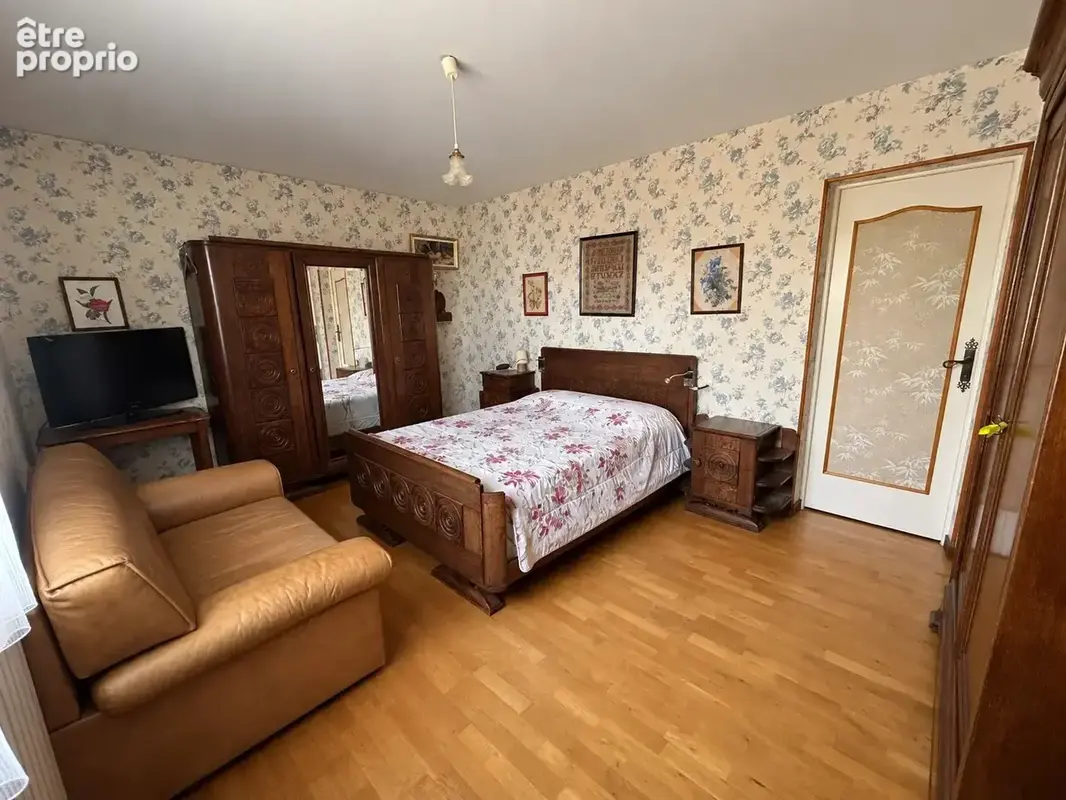 Maison - 169 m2 à ingre - photo 6