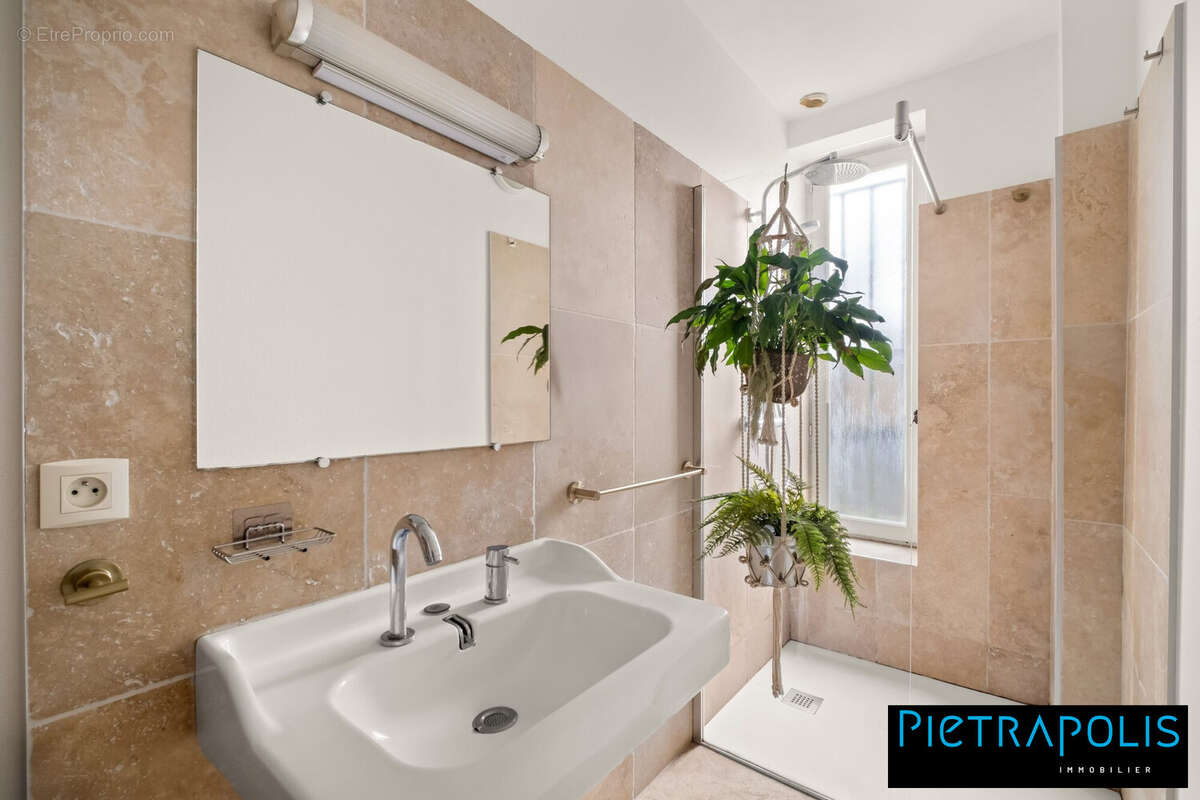 Appartement à TASSIN-LA-DEMI-LUNE