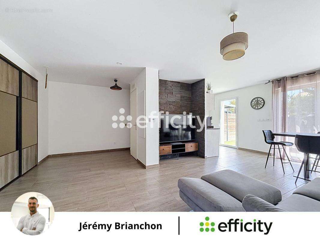 Maison 85 m² à Peyrolles-En-Provence  - photo 2