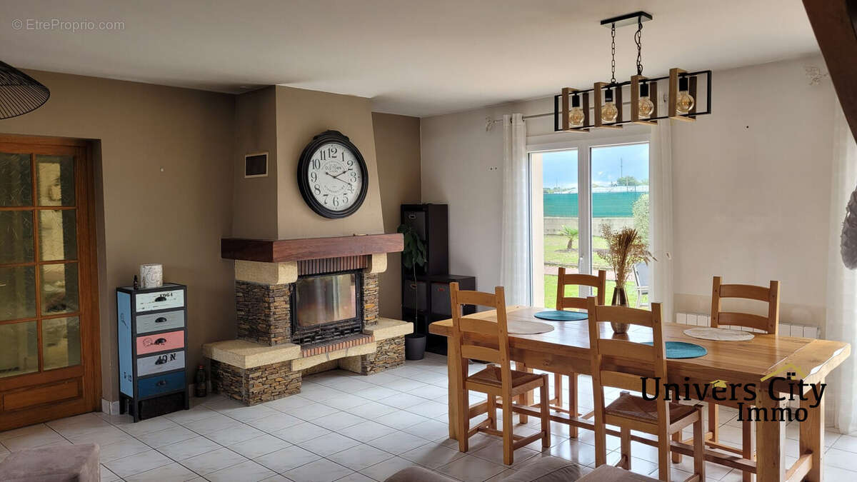 Maison à LES SORINIERES