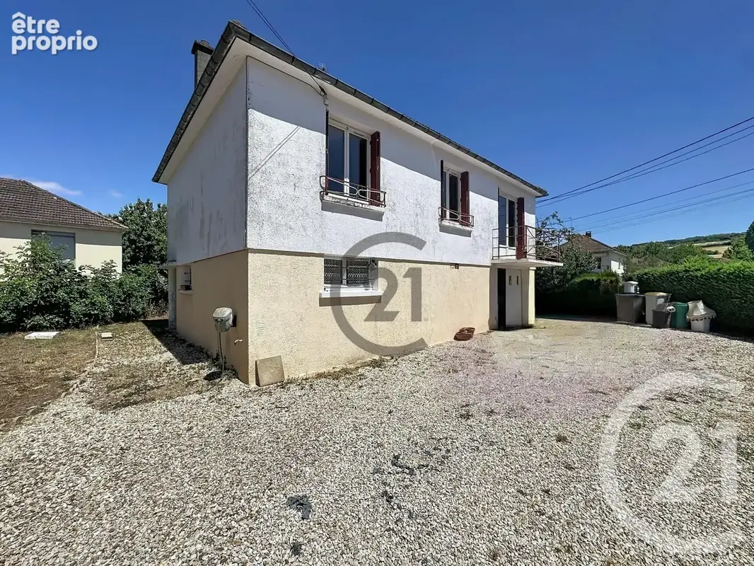 Maison à VILLENEUVE-SUR-YONNE
