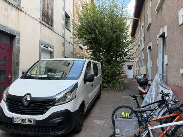 Clermont Ferrand cave de 7 m2 à vendre en hyper centre de 7 m2 avec hauteur 2000€ FAI - photo 3