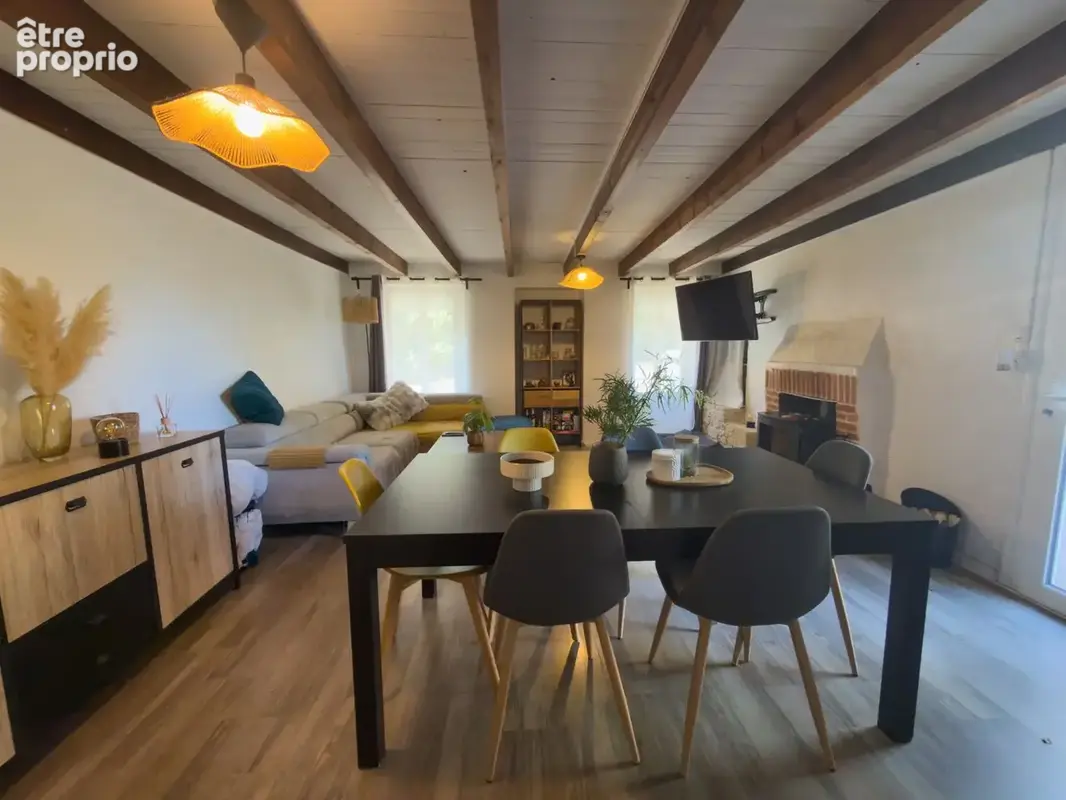 Pièce de vie - Maison à BOURNEZEAU