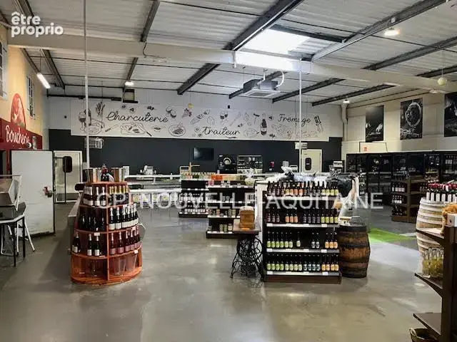 747 m² à Angouleme  - photo 3
