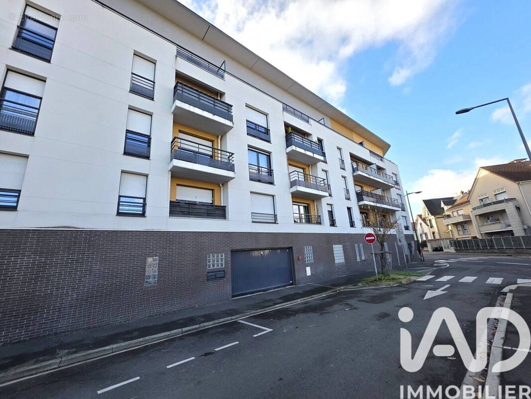 Photo 1 - Appartement à SAINT-OUEN-L&#039;AUMONE