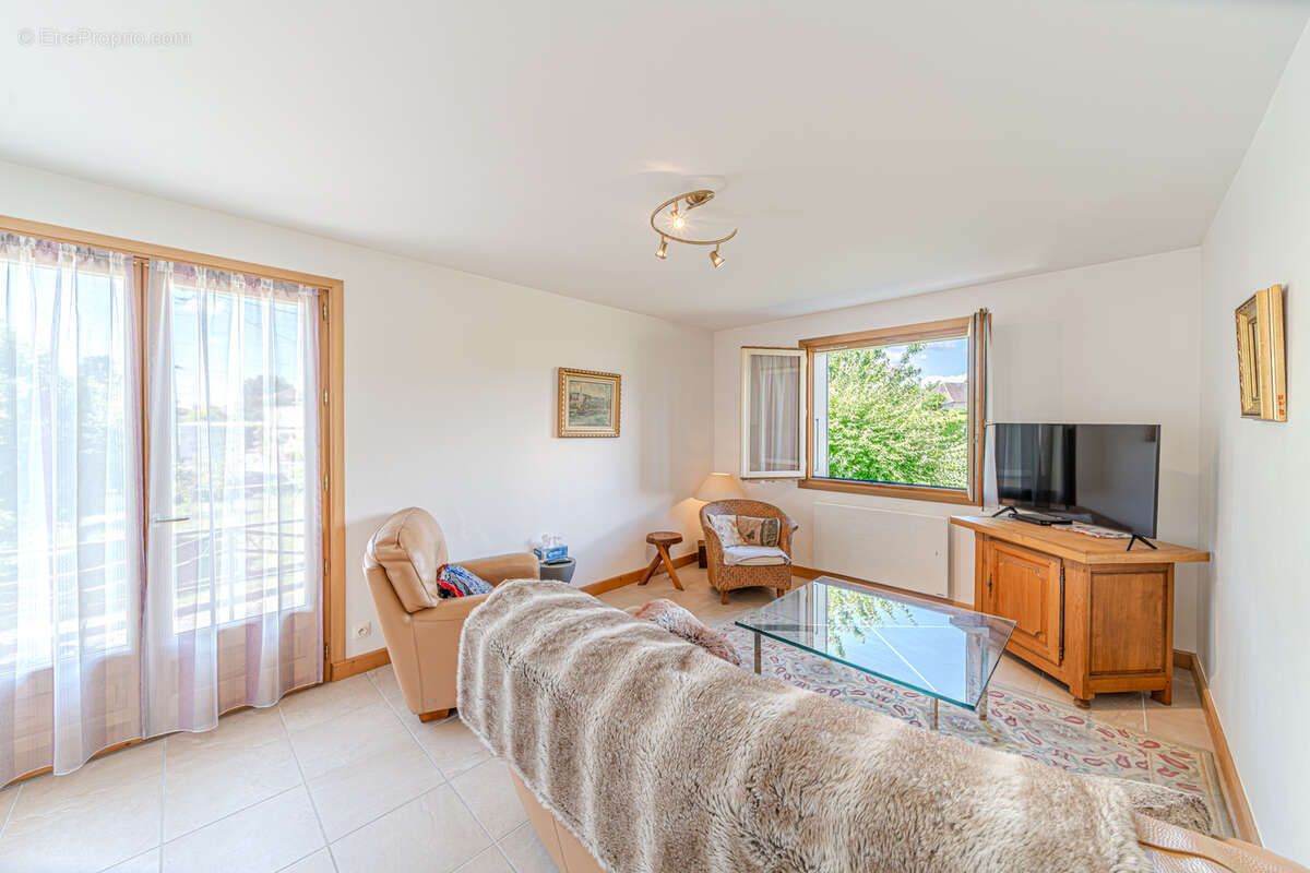 Maison à LES AVENIERES