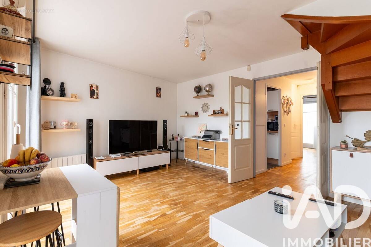 Photo 1 - Appartement à LES PAVILLONS-SOUS-BOIS