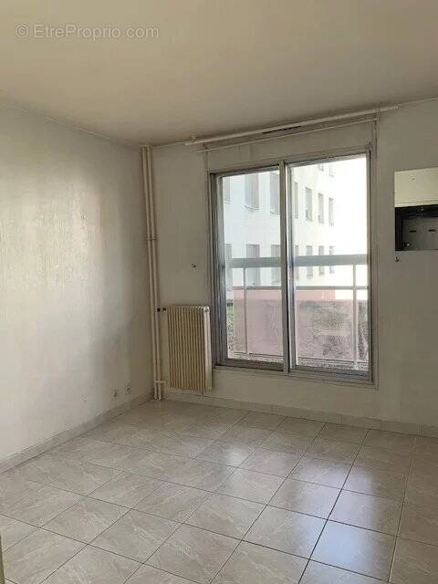 Appartement à MONTROUGE
