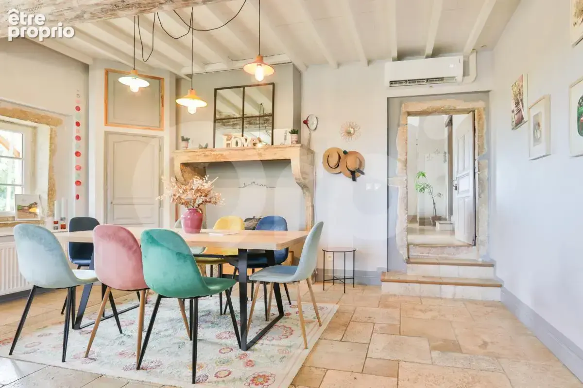 Ouest Lyonnais - Maison pleine de personnalité avec piscine – 169 m² - photo 8