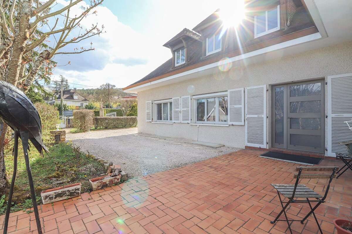 Maison à VELARS-SUR-OUCHE