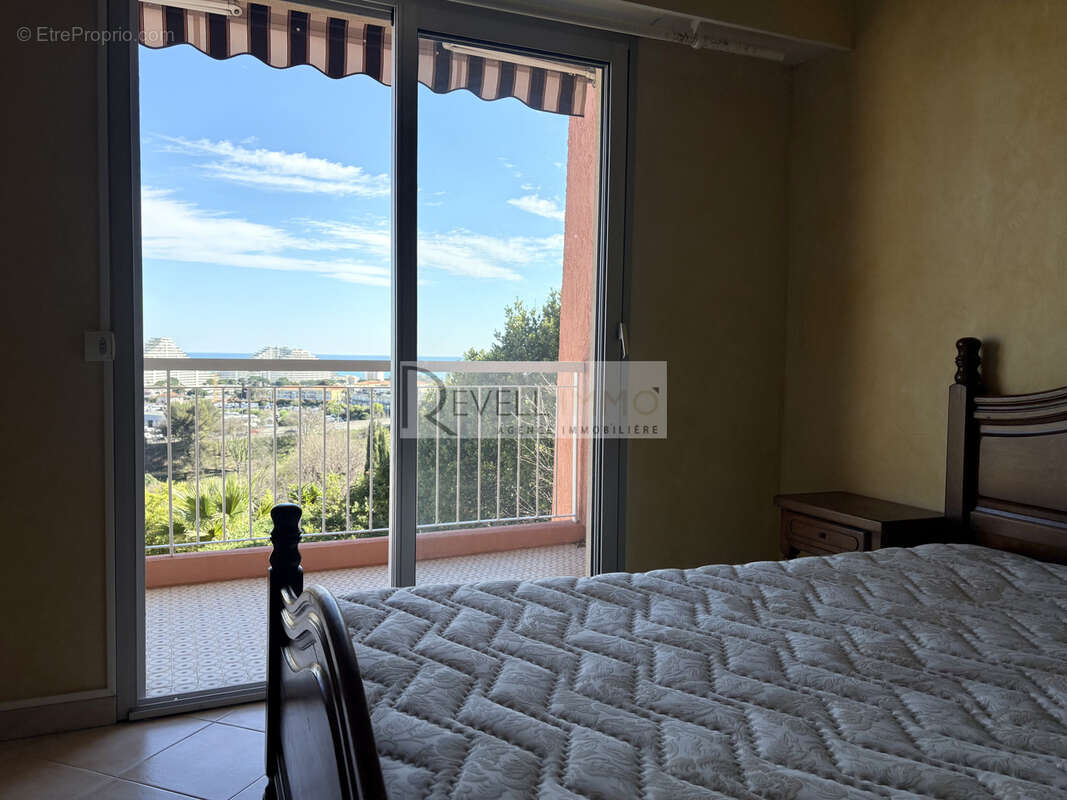 Appartement à VILLENEUVE-LOUBET