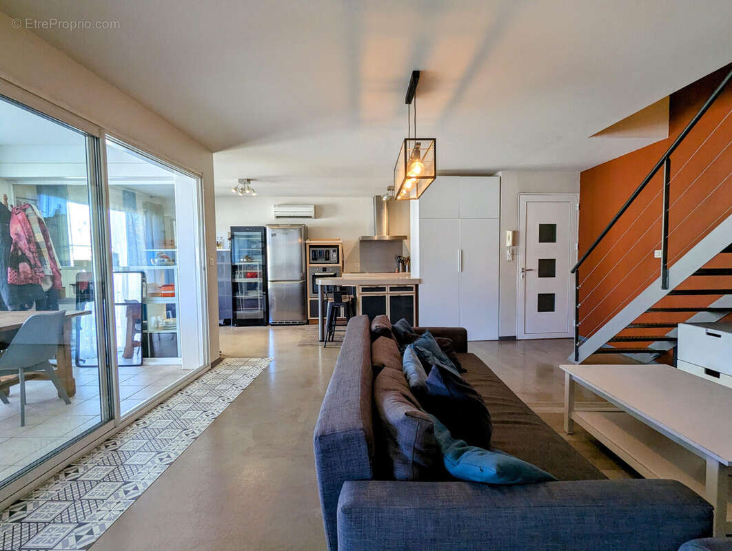 Appt. T4 en duplex dans maison de village - Garage - photo 12