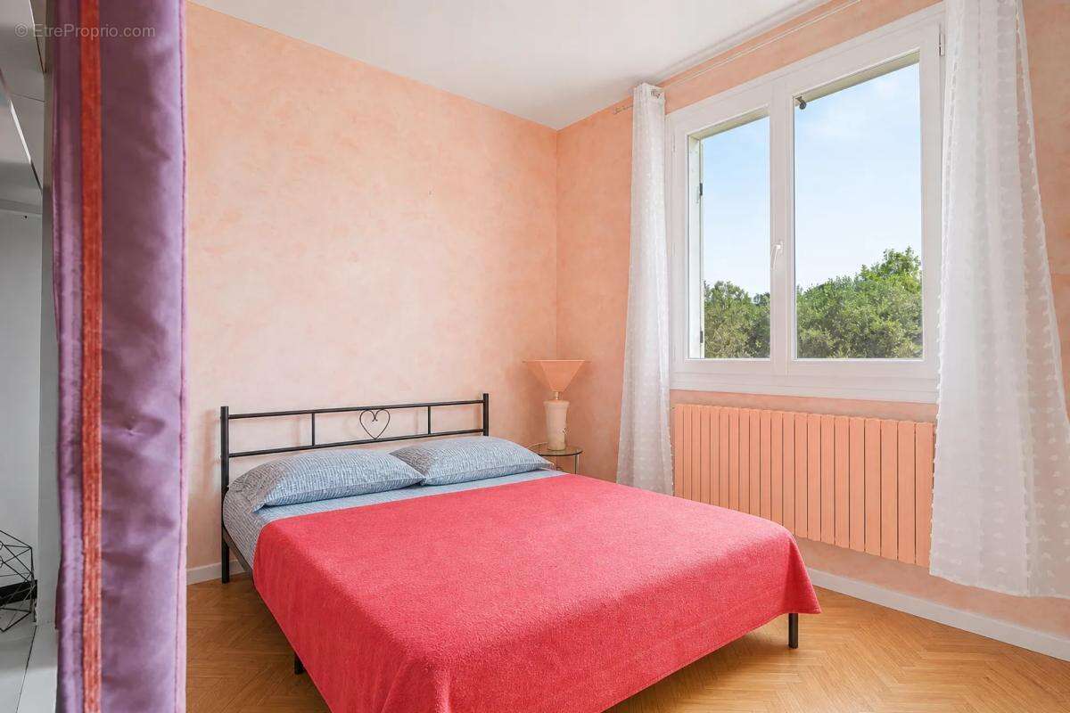 Maison de 9 pièces de 246 m² à Velaux - photo 6
