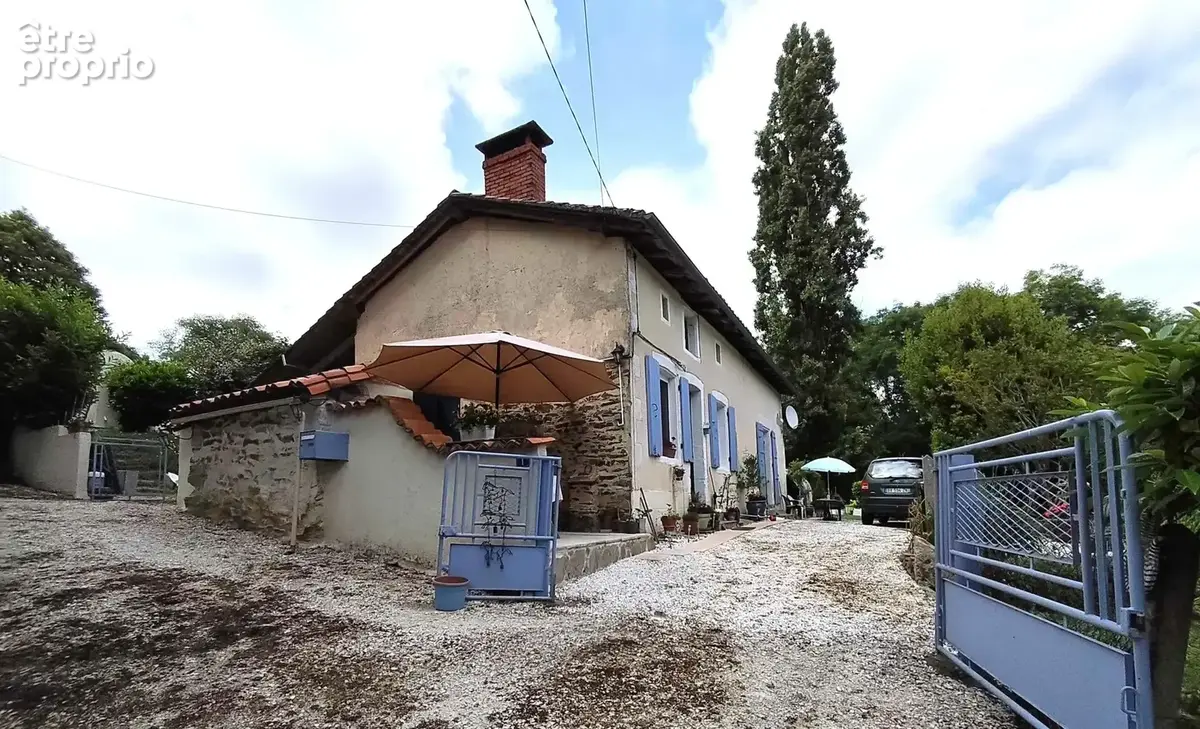 Maison à CHASSENEUIL-SUR-BONNIEURE
