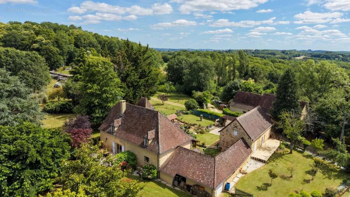 EXCLUSIVITE - Cadre de vie paisible pour cette belle et spacieus - photo 2