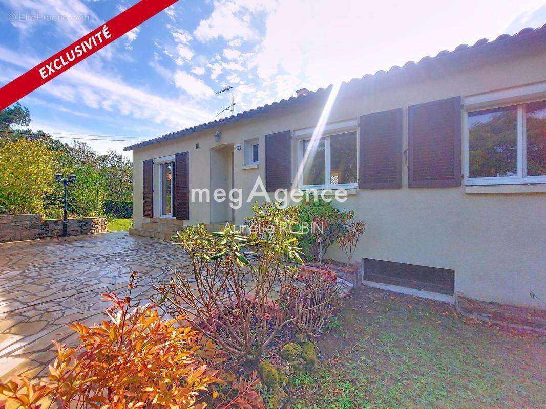 Maison à NUEIL-LES-AUBIERS