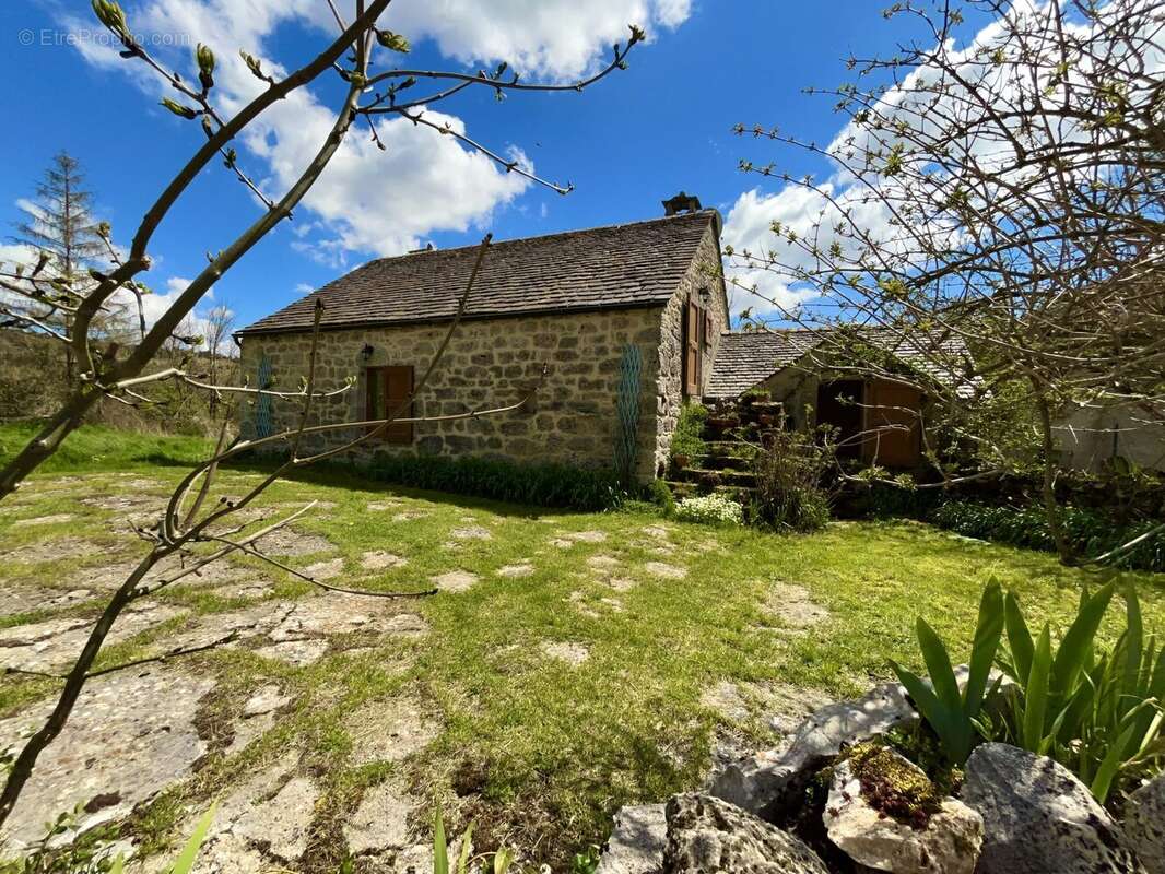 Maison à HURES-LA-PARADE