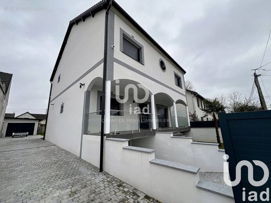 Photo 1 - Maison à VILLEPARISIS