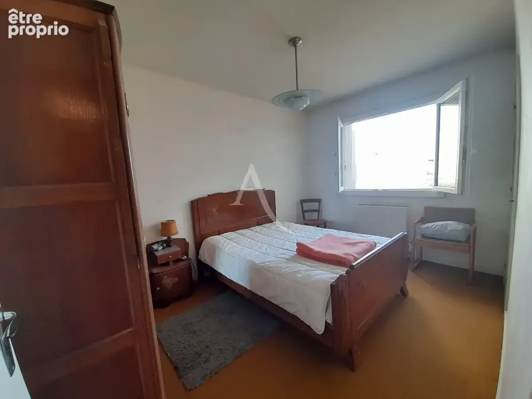 Appartement 2 pièces 52 m² à rafraîchir ! Belle exposition Sud-Ouest - photo 4