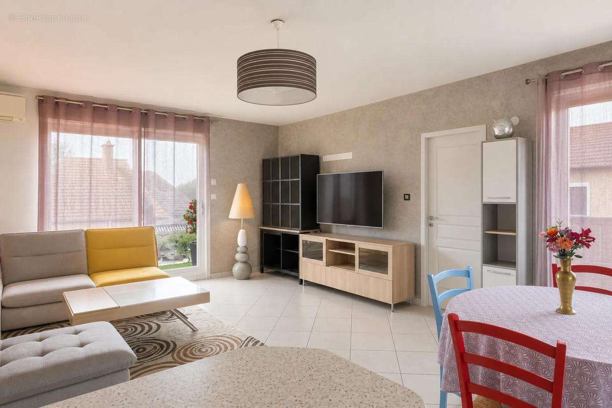 Appartement à VALENCIN