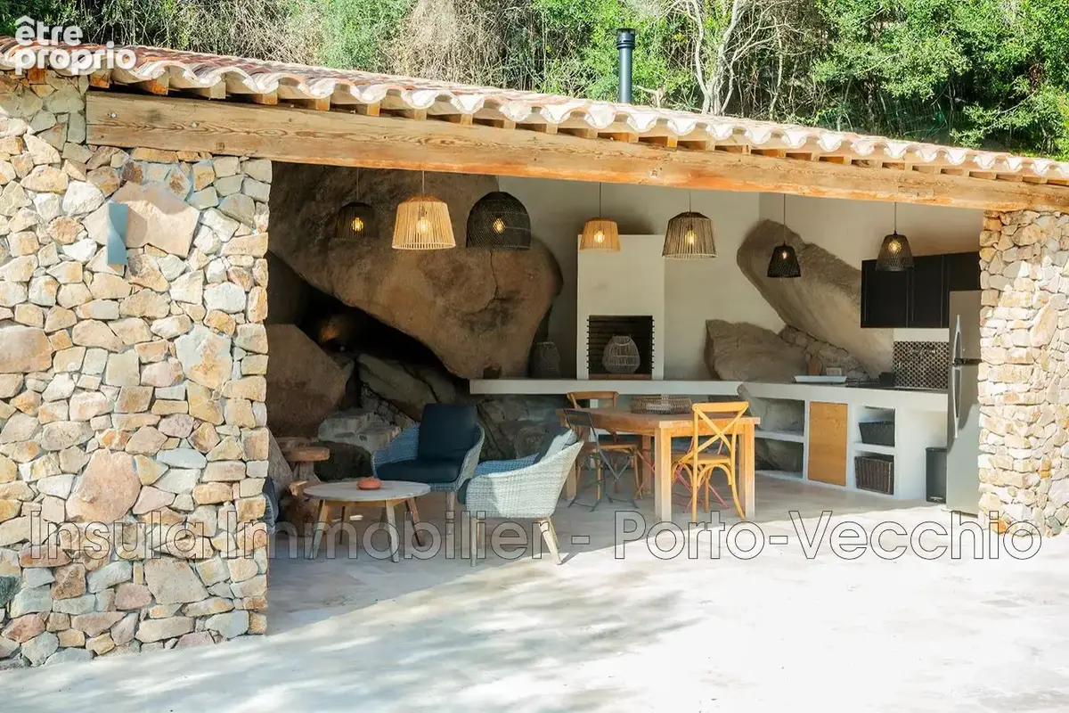 Maison 7 pièces 158 m² à vendre à Porto-Vecchio (20137) - photo 3