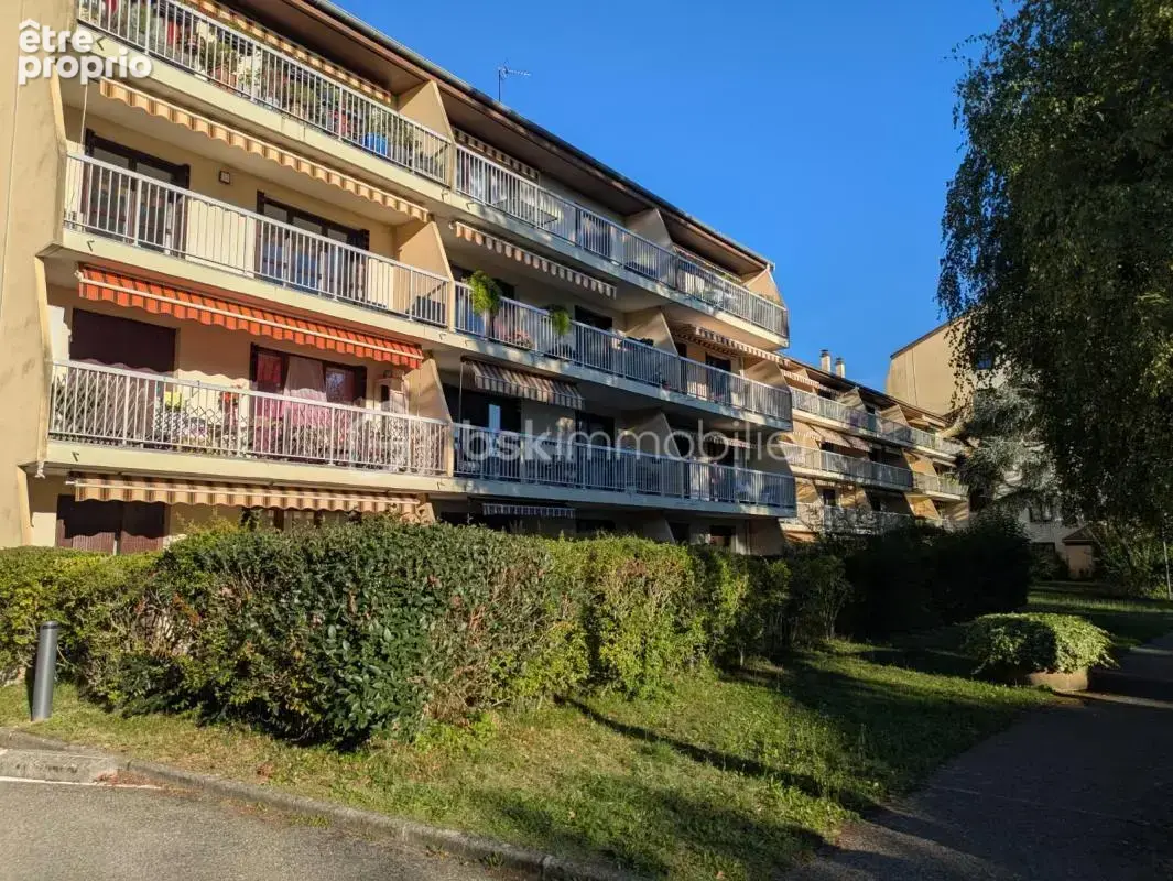 Appartement de type T4 transformé en T3 de 95 m2- Résidence sécurisée avec parc - photo 14