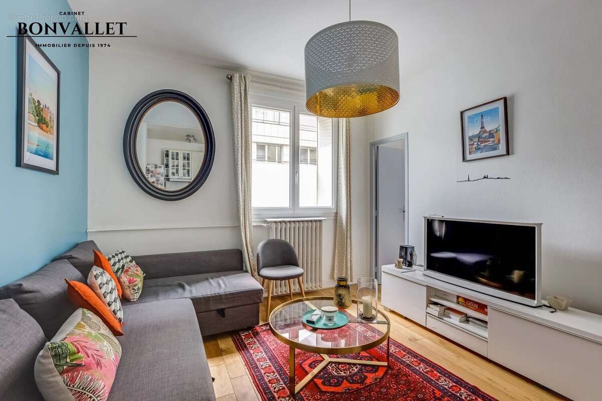 Appartement à PARIS-15E