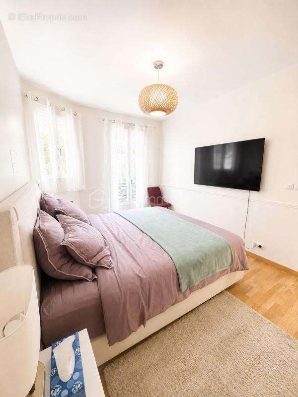 Appartement à PARIS-11E