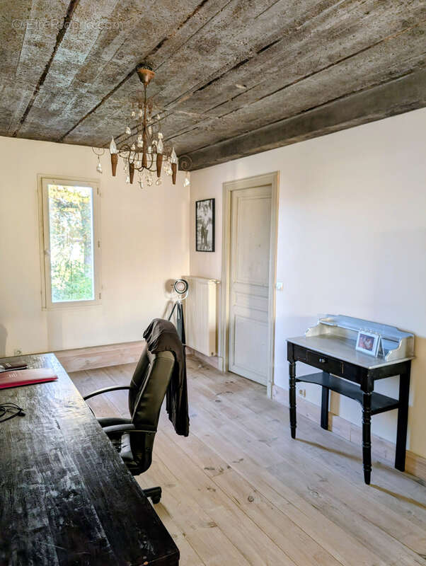 Maison à SAINT-JEAN-DE-LA-RUELLE