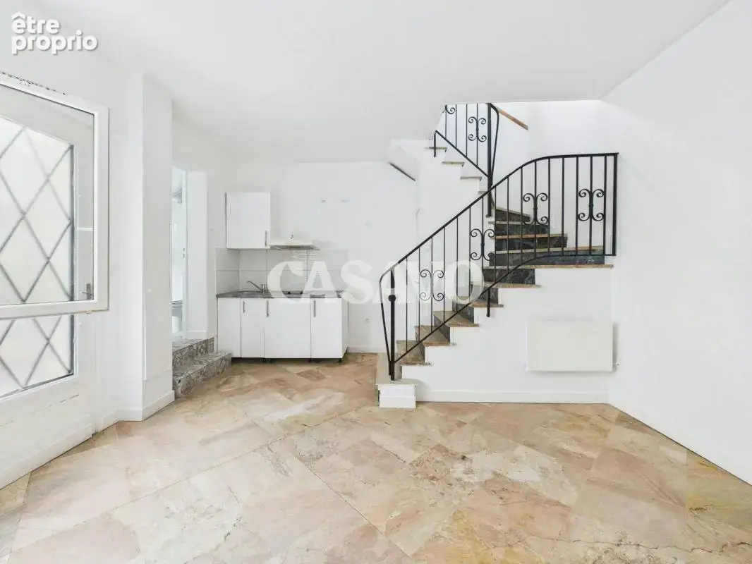 Vente Maison 3 pièces de 41m² - 94120 Fontenay-sous-Bois - photo 2