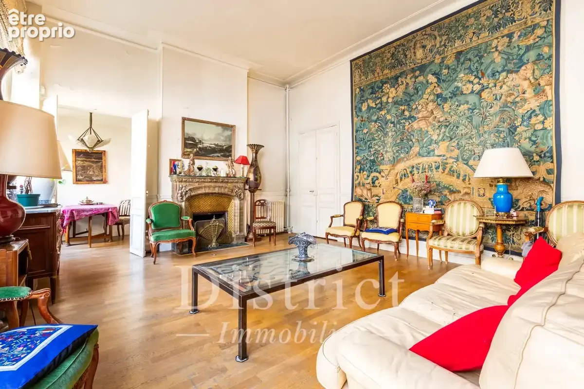 Champ de Mars. Immeuble classé. Appartement 3 pièces de 80m² - photo 3