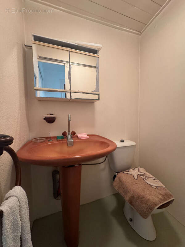 AIZENAY, maison 5 chambres et grandes dépendances sur 2 535 m2 de terrain - photo 18