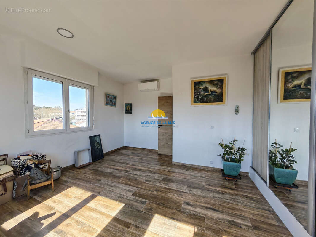 Appartement à FREJUS