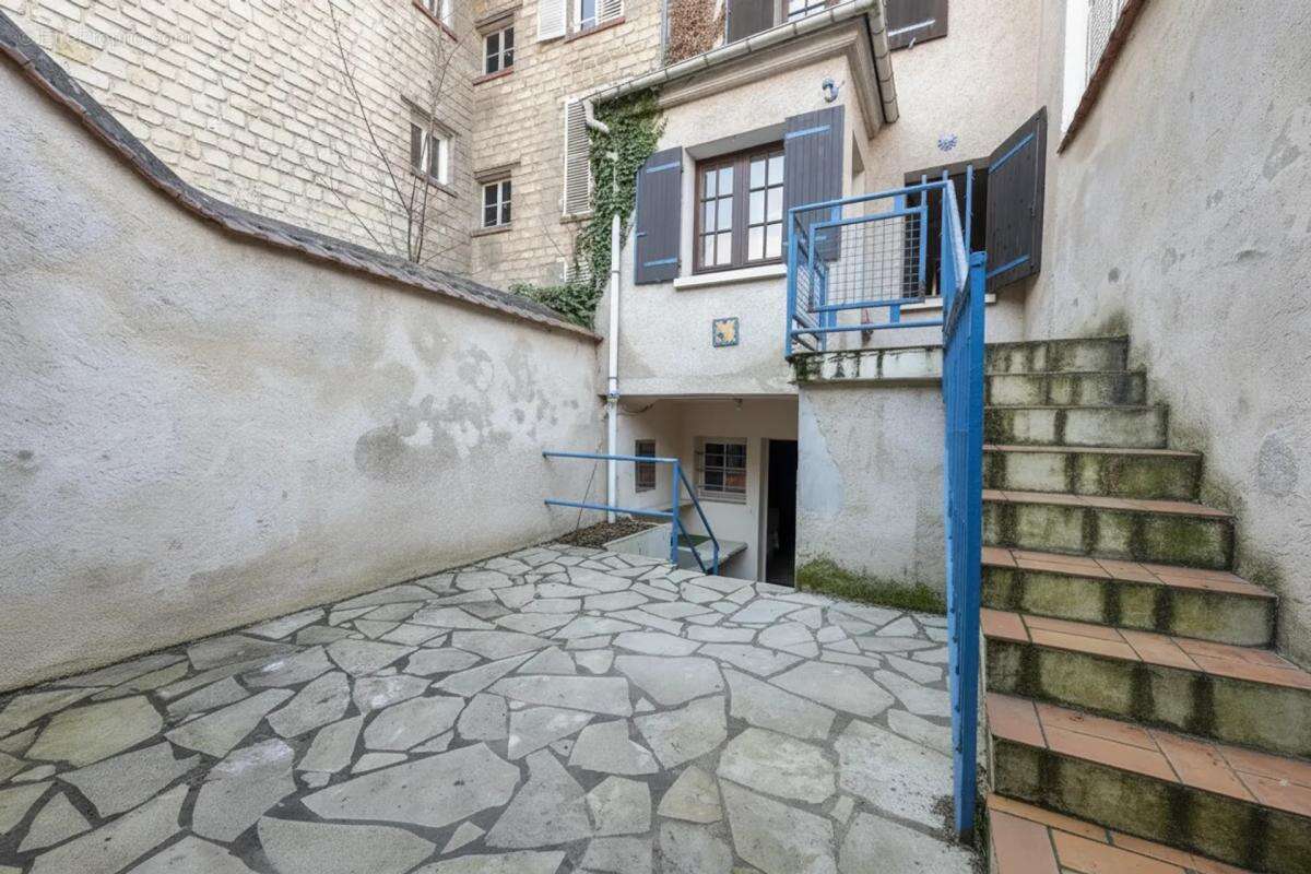 Maison à MEULAN