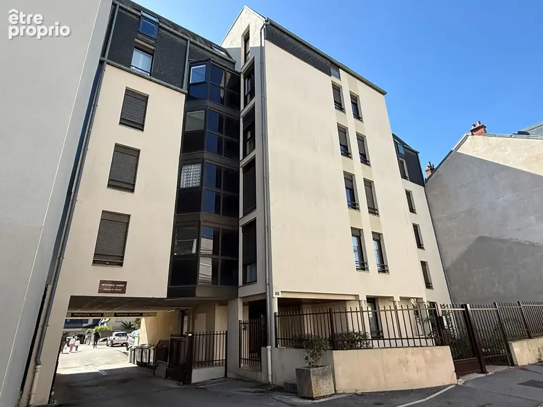 Appartement Dijon 5 pièce(s) 87 m2 + balcon + garage + cave - photo 5