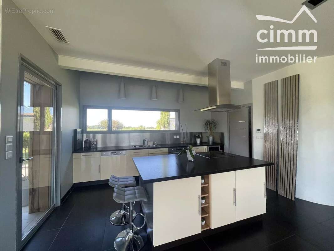 POUCHARRAMET —Villa d'architecte – 160 m² – Piscine – Parc de 3 500 m² – Vue campagne, lac et Pyrénées - photo 5