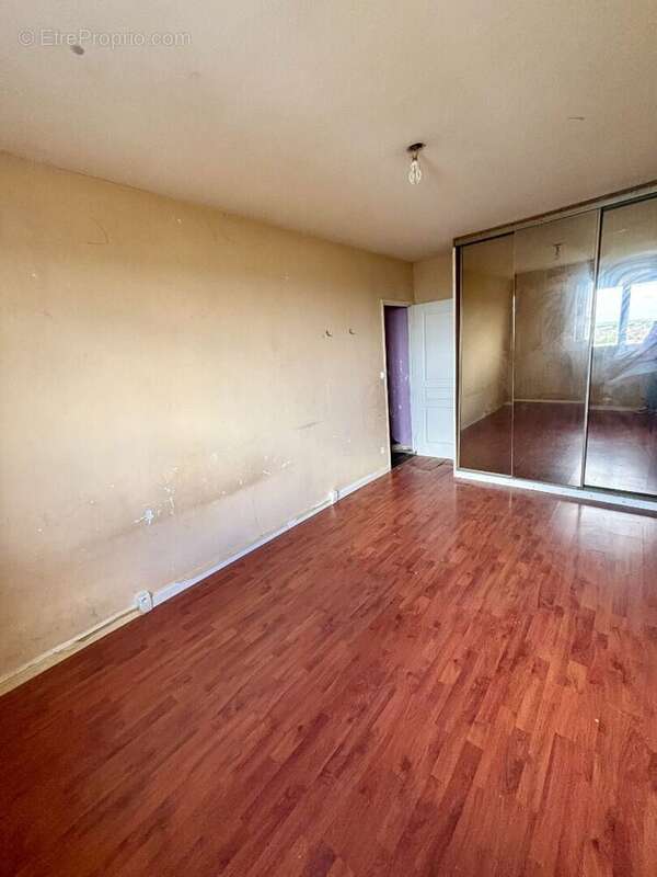 Appartement à VILLENEUVE-SAINT-GEORGES