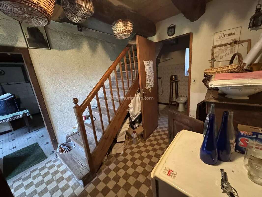 Maison à MIRANDOL-BOURGNOUNAC