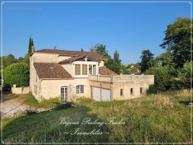 Maison à VILLEGOUGE